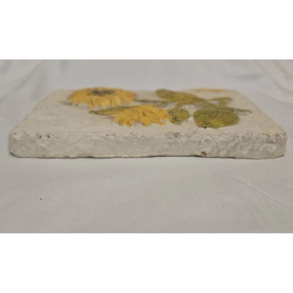 Beautiful Vintage Chalkware Sunflower Wall Art Plaque ~ 5x7 Great Condition